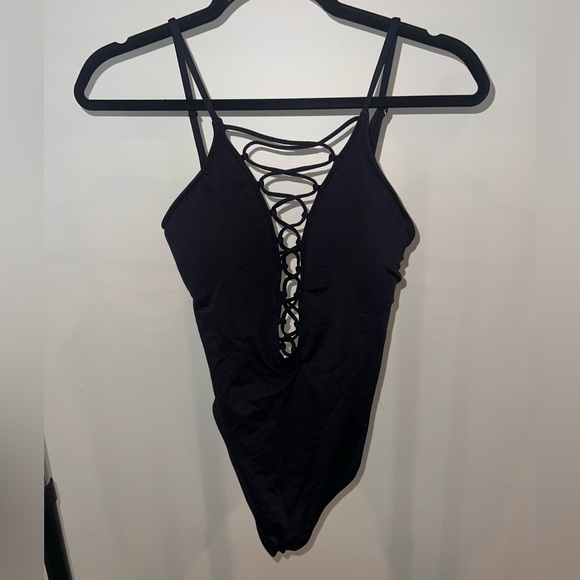 La Blanca Women’s Black Lace-Up One-Piece Swimsuit - Picture 3 of 7